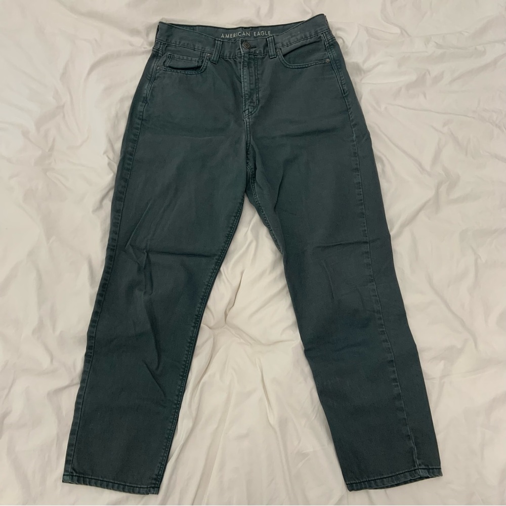 American Eagle straight leg mom jeans